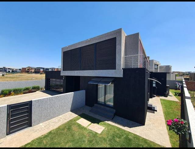 4 BEDROOM HOUSE FOR SALE IN GLEN ERASMIA